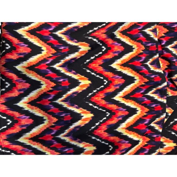 Catalina Womens Chevron Print Tankini Top M Adjustable Straps Nylon/Spandex Blen - Picture 3 of 6